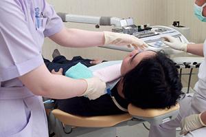 ケロイドや陥凹瘢痕に東京のレーザー治療